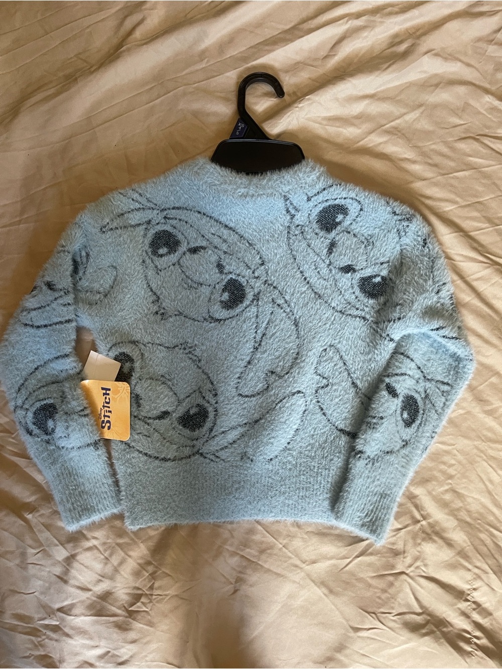 💕🔥 4/$16 Girls NWT Disney Light Blue Fuzzy Stitch Crewneck Sweater